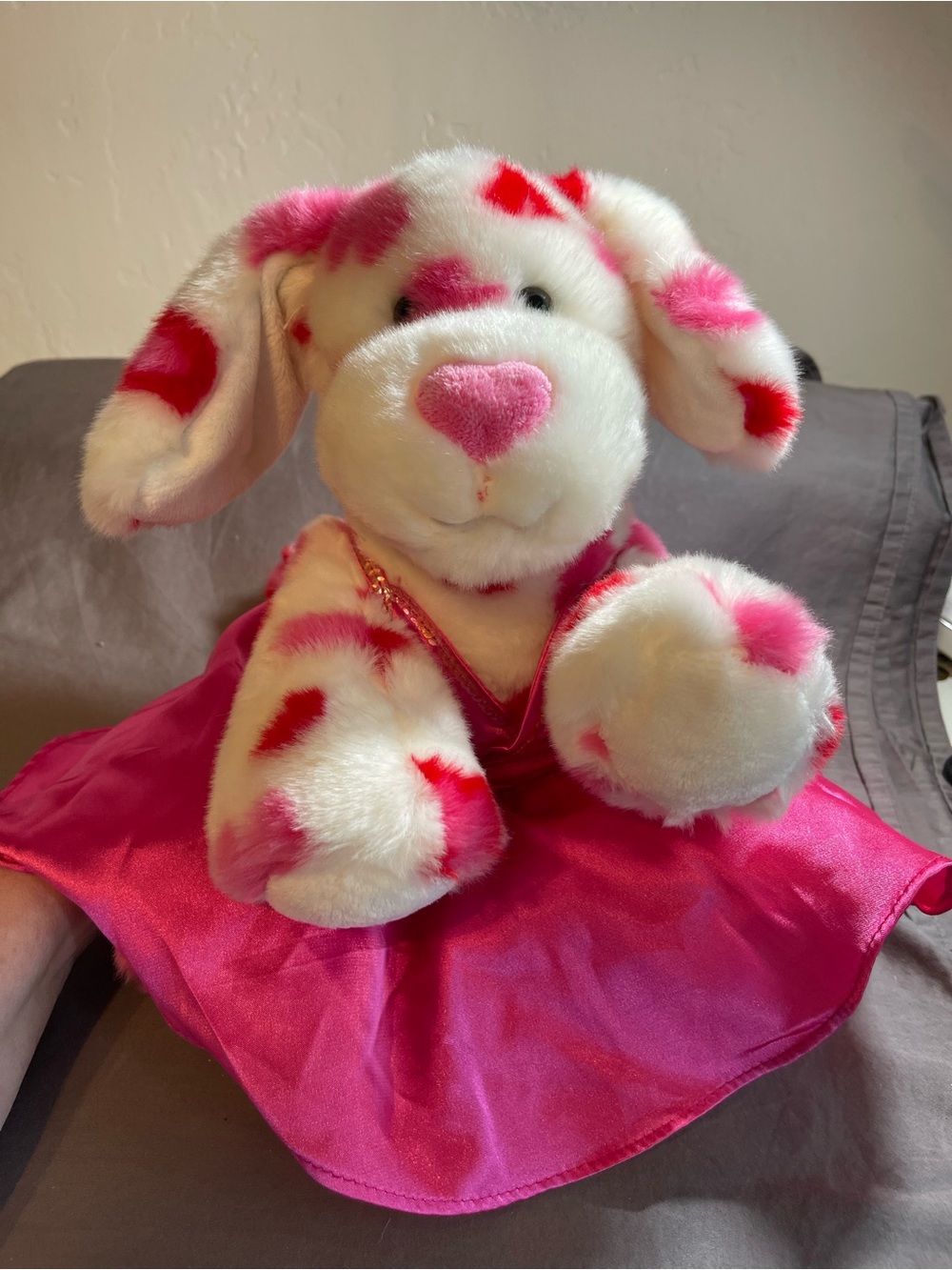 BUILD A BEAR Hugs A Plenty Heart Puppy Dog Plush Stuffed Animal Valentine BAB